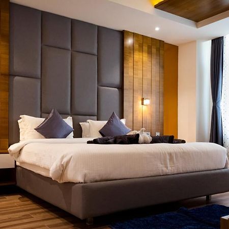 Hotel Sree Fortune Grand, Tadepalli Tadepalle Exterior foto