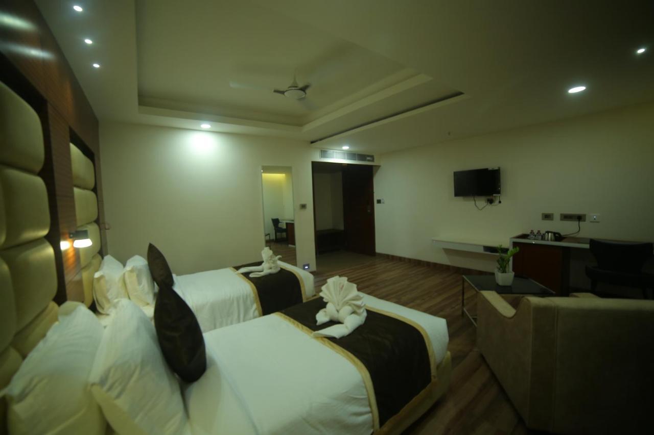 Hotel Sree Fortune Grand, Tadepalli Tadepalle Exterior foto