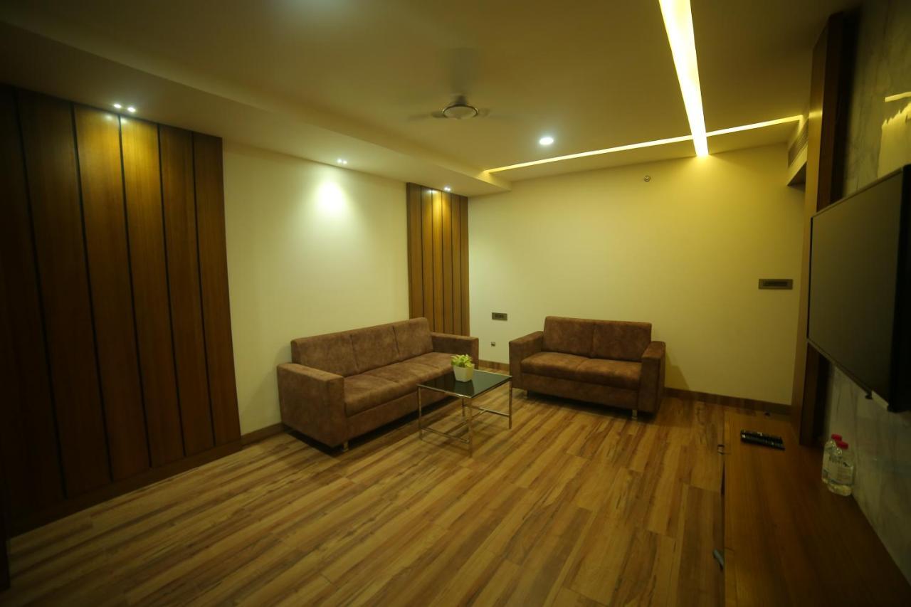 Hotel Sree Fortune Grand, Tadepalli Tadepalle Exterior foto