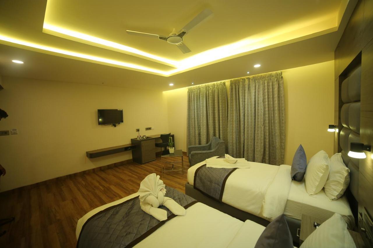 Hotel Sree Fortune Grand, Tadepalli Tadepalle Exterior foto
